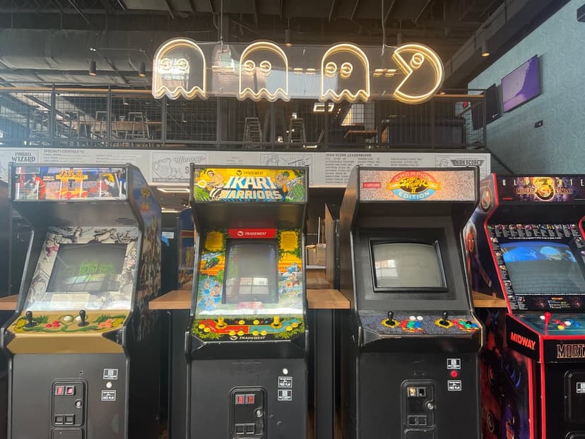 16-Bit Bar+Arcade - Photo 4
